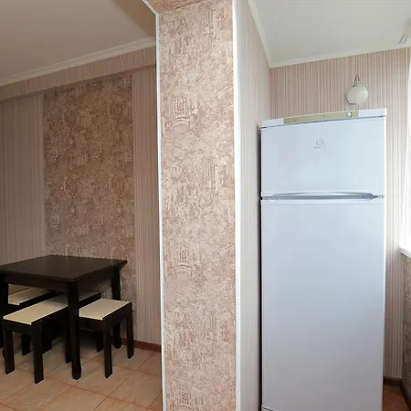 Apartment On Obolonskiy Prospect 12